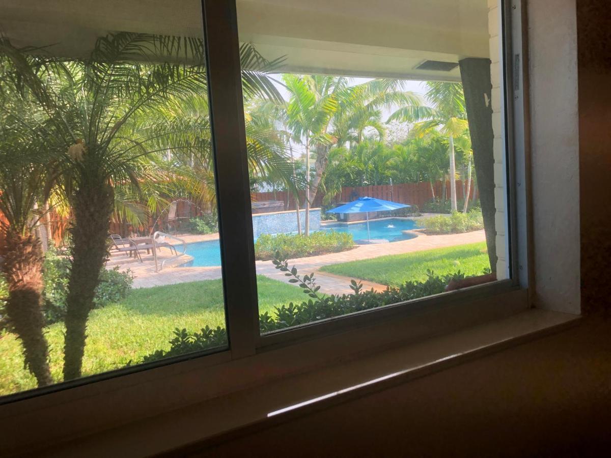 Billy'S Resort- Men Only - Solo Hombres Wilton Manors Extérieur photo