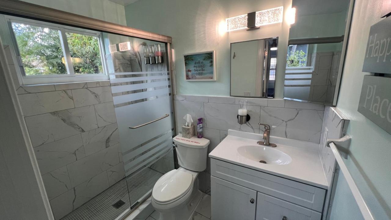 Billy'S Resort- Men Only - Solo Hombres Wilton Manors Extérieur photo